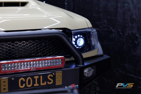 LC70/LC71/LC76/LC78/LC79 Black LED Headlights White Halo Orange Lens