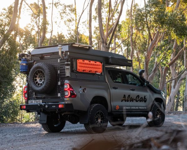 Hilux CANOPY CAMPER