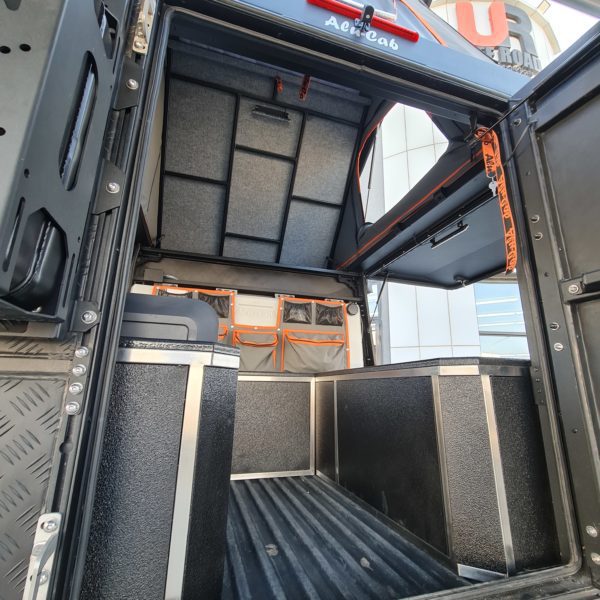 LC79 CANOPY CAMPER