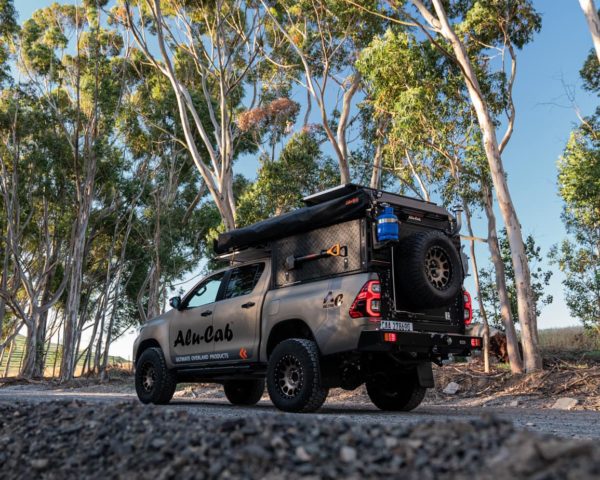 Hilux CANOPY CAMPER
