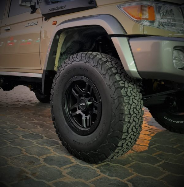 FJ/PRADO/GX460 (17X9) 5x Hammer wheels (6/139) +25 Offset