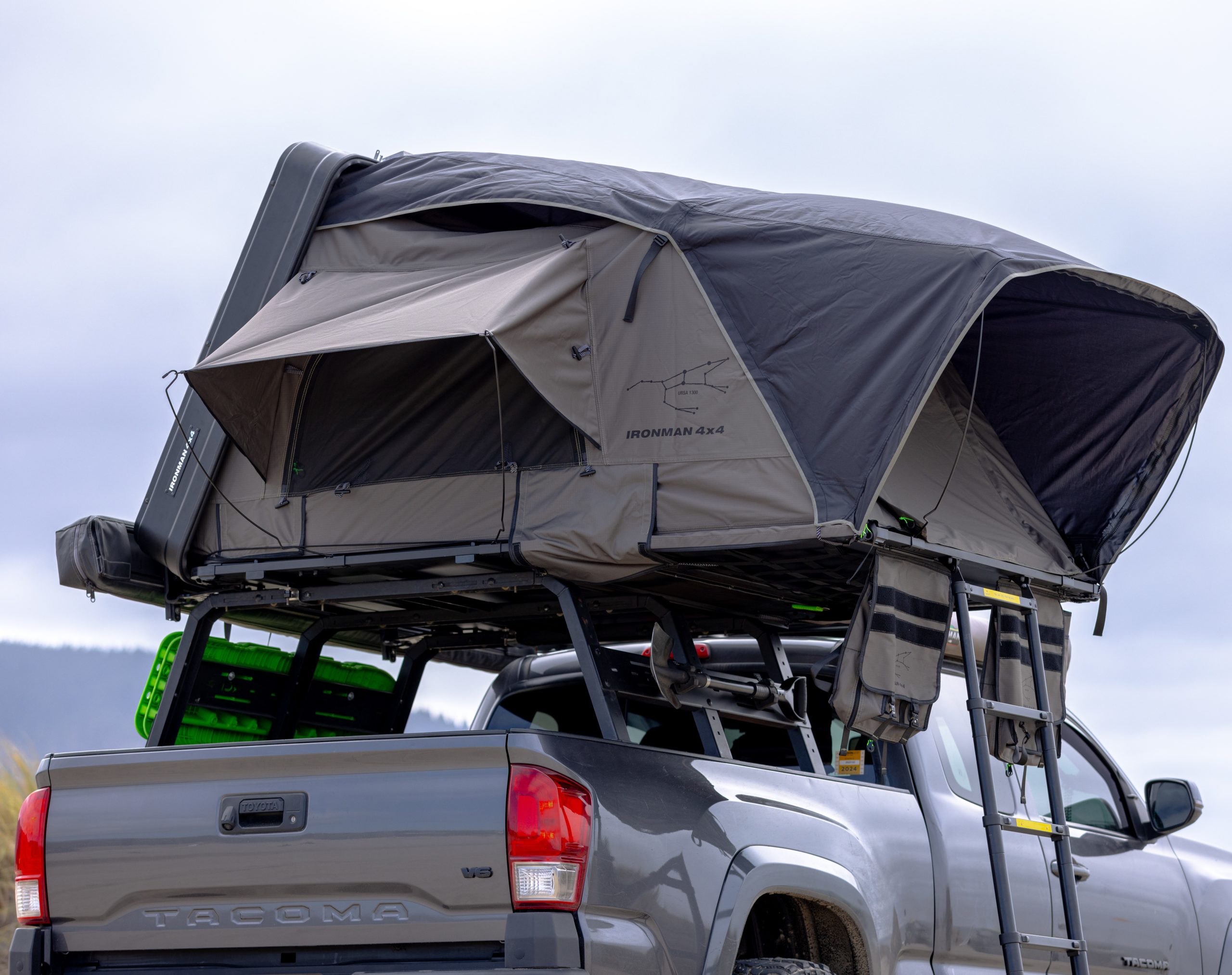 URSA 1300 ROOFTOP TENT
