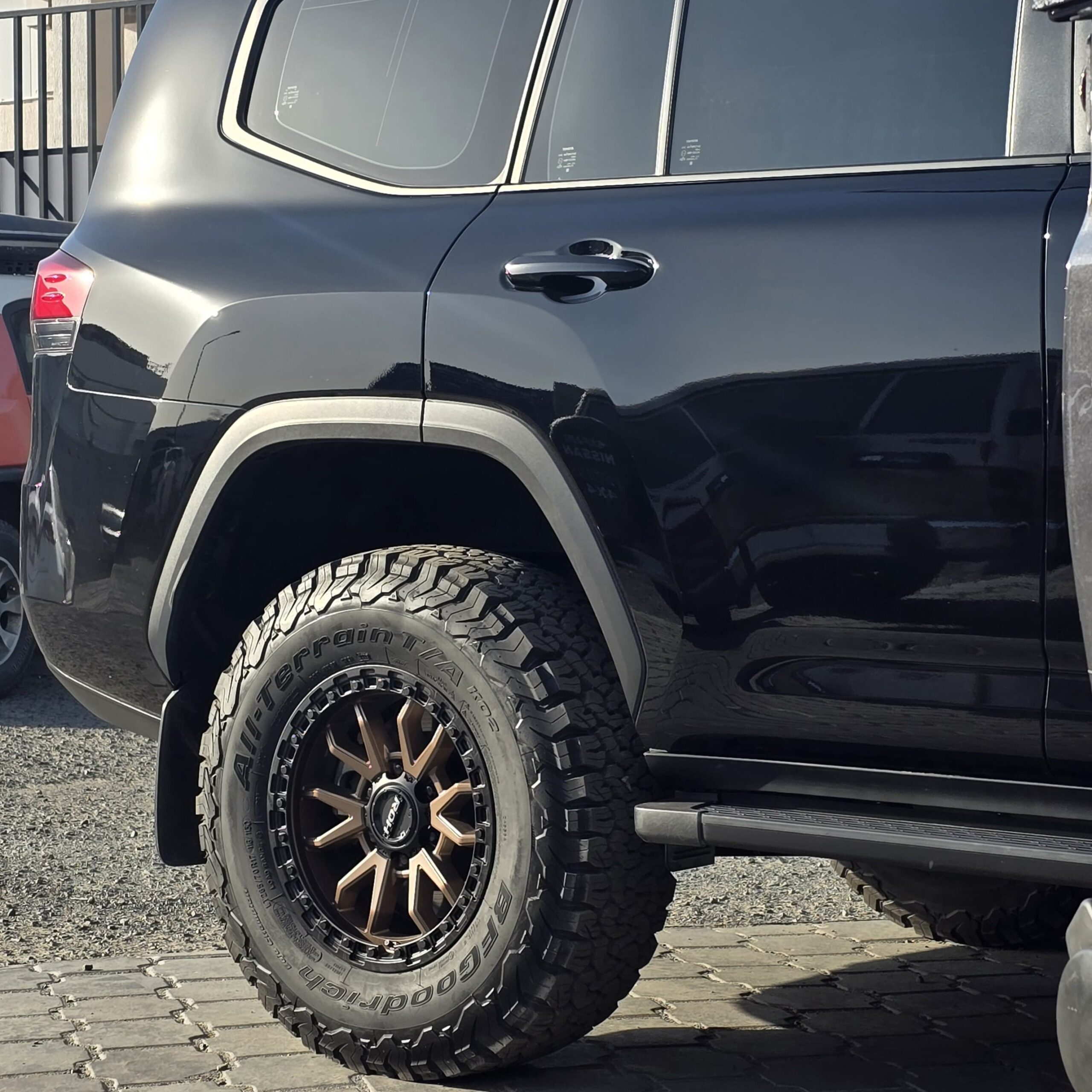 LC300 RAID BULL BAR