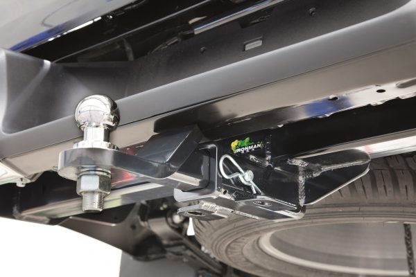 TOYOTA HILUX REVO 2015+